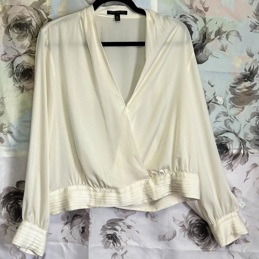 Preowned Gently used Tops size small to extra large cotton silk polyester brands